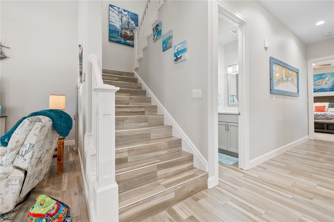 105 Frontenac Property Photo 18