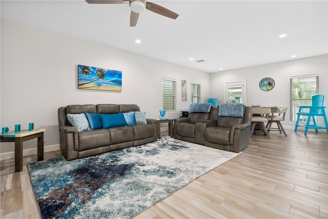 105 Frontenac Property Photo 19