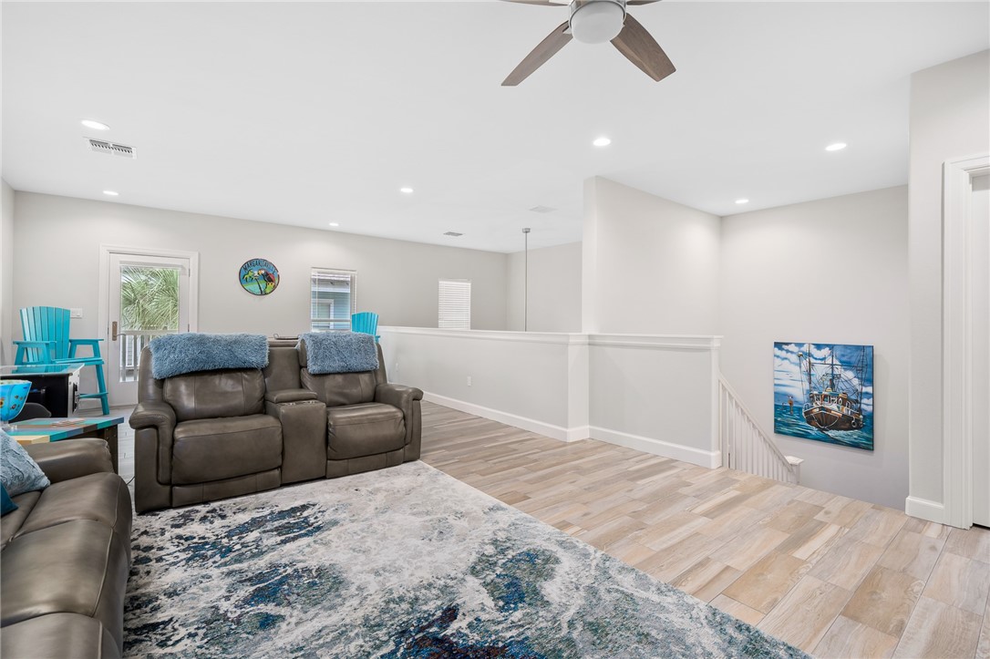 105 Frontenac Property Photo 20