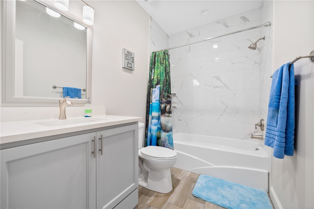 105 Frontenac Property Photo 27