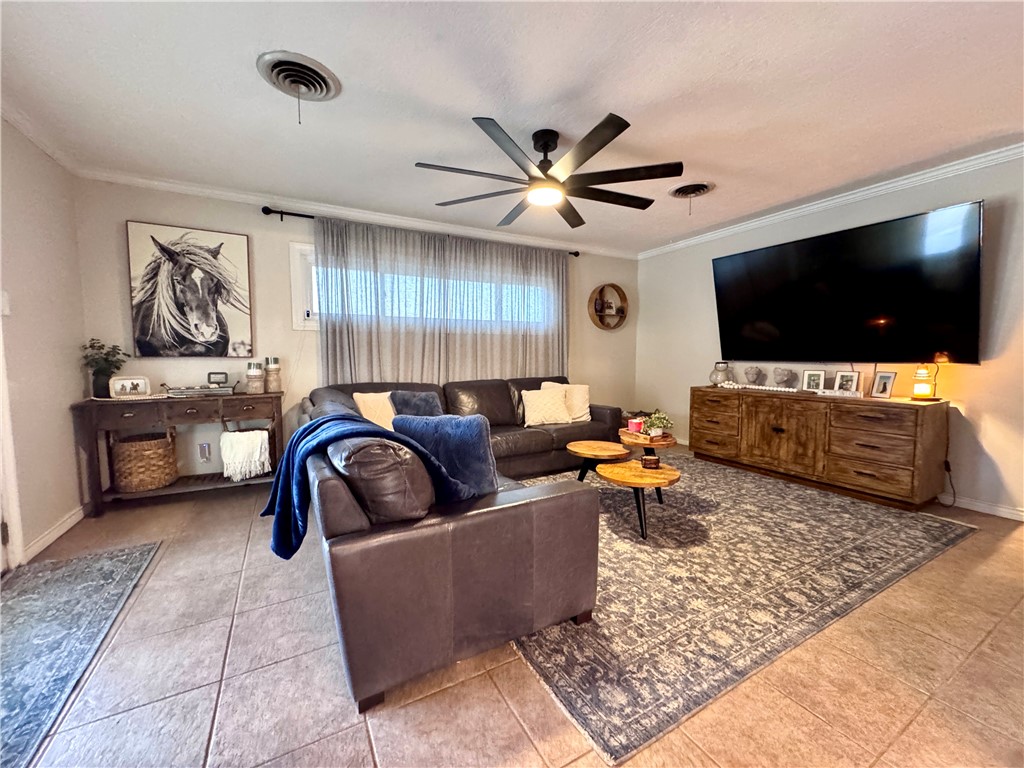 5733 Kerry Dr Property Photo 5