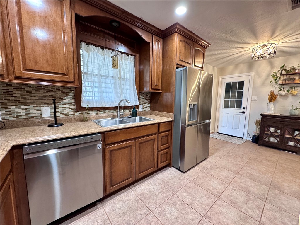 5733 Kerry Dr Property Photo 17