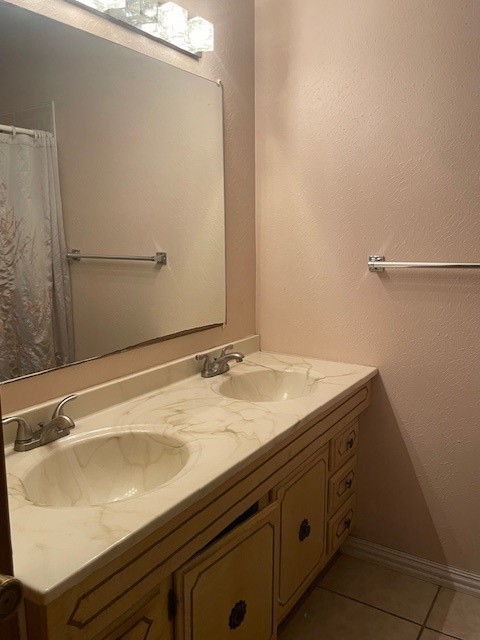 711 W North St Property Photo 29