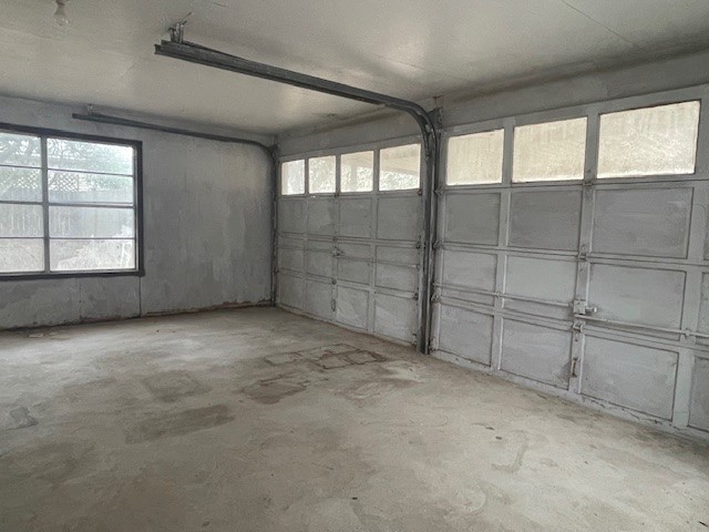 406 E Kohler St Property Photo 18