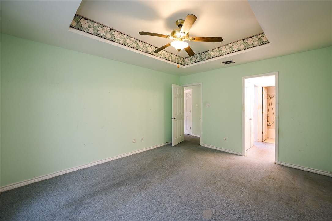 726 Saint Bernadine Dr Property Photo 10