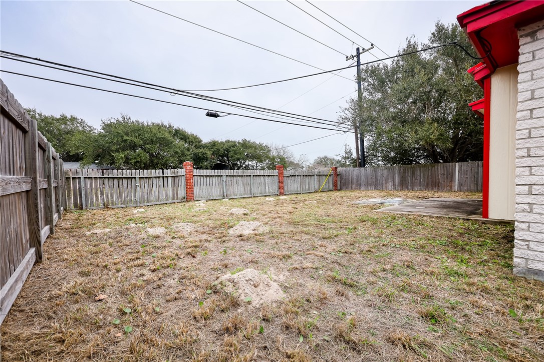 726 Saint Bernadine Dr Property Photo 25