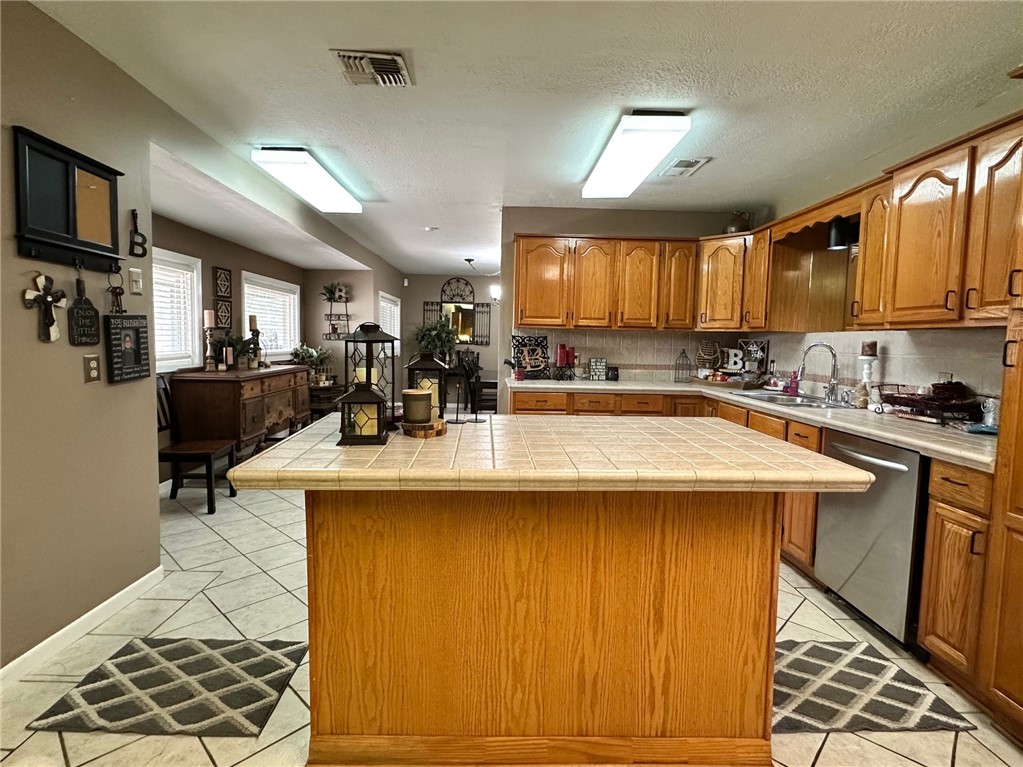 1631 Santa Cecilia Dr Property Photo 9