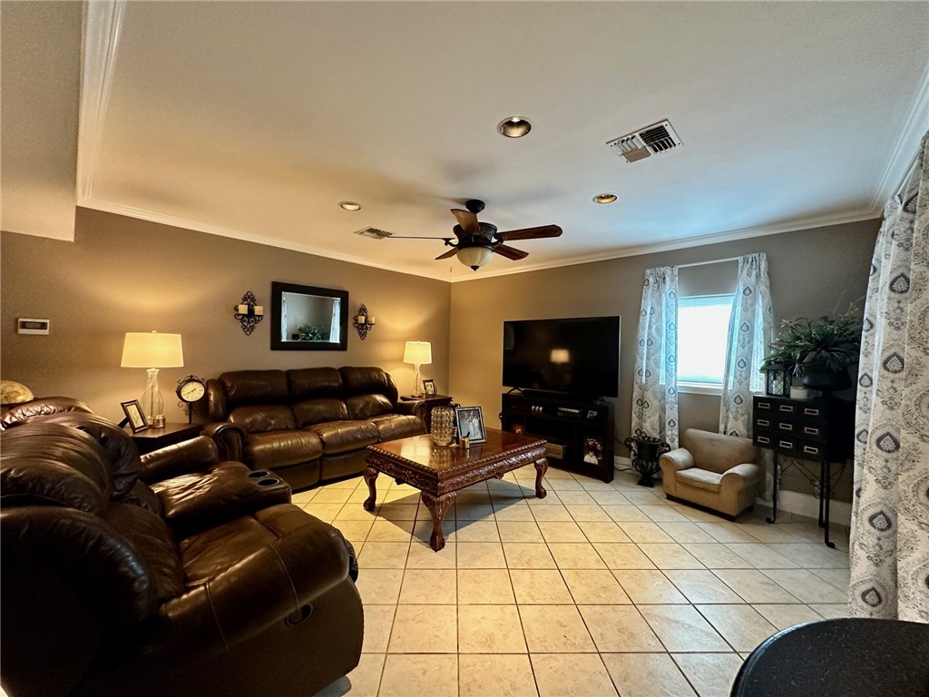 1631 Santa Cecilia Dr Property Photo 12