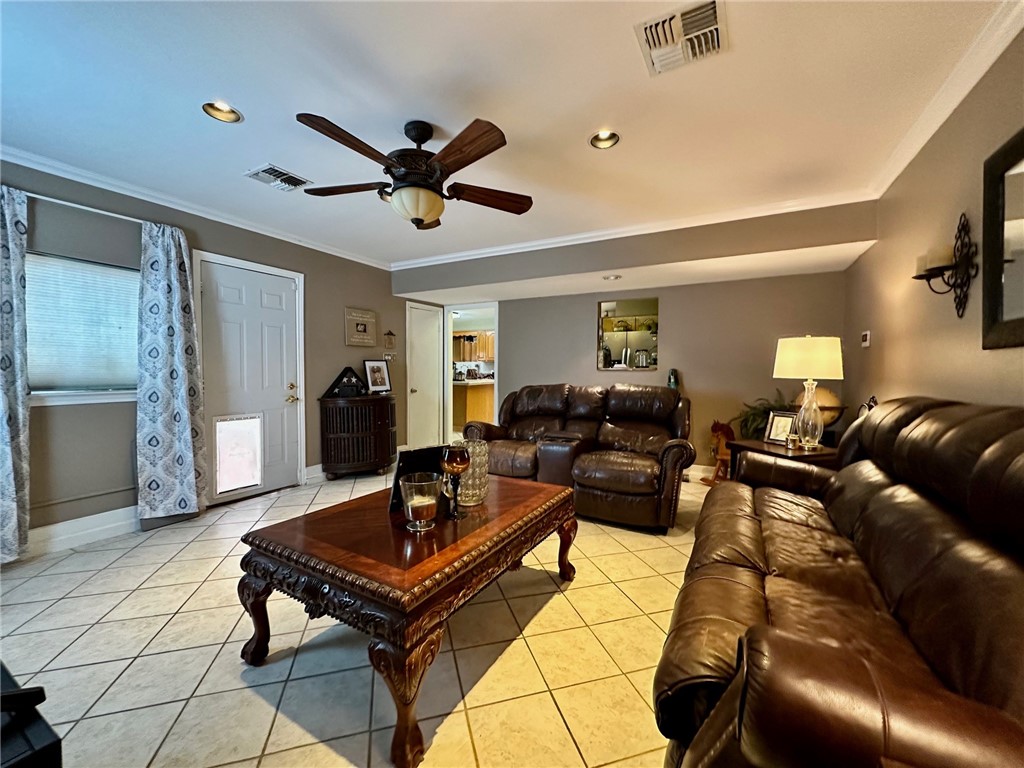 1631 Santa Cecilia Dr Property Photo 13