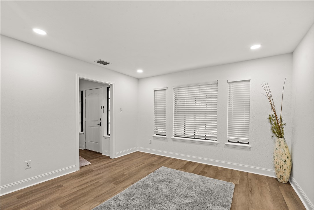 3009 Shady Creek Property Photo 10