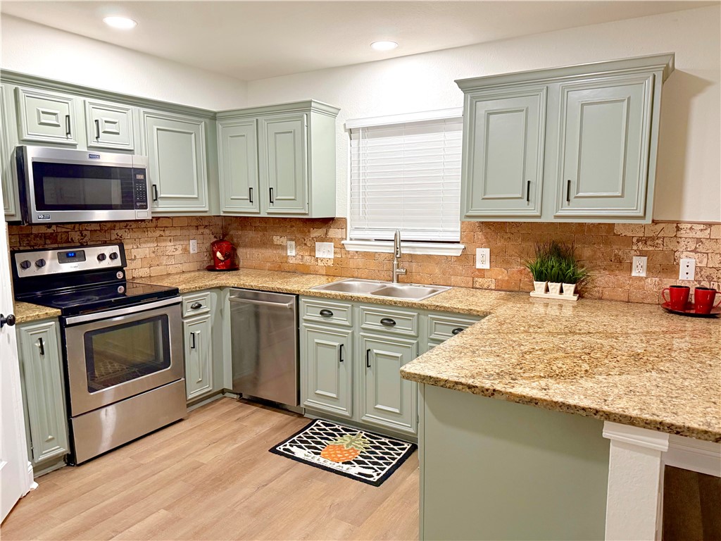 3009 Shady Creek Property Photo 12