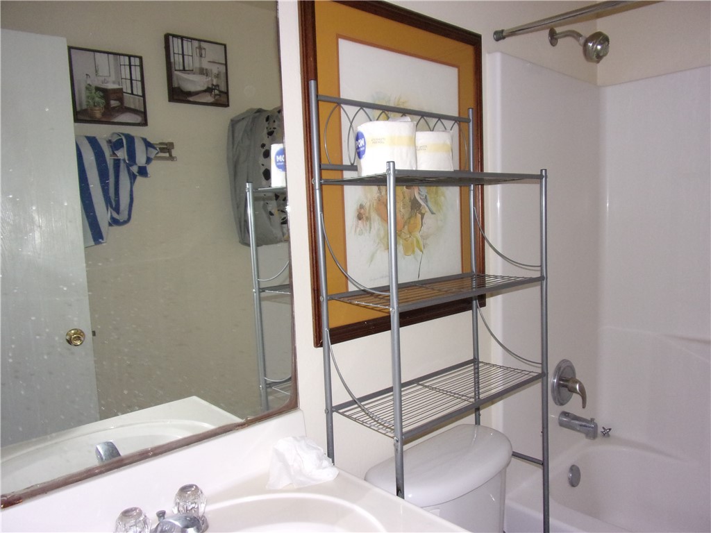 6718 Riding Wind Dr Property Photo 23