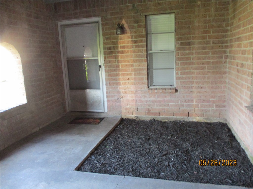 3613 Crestbrook Ct 3 Property Photo 2