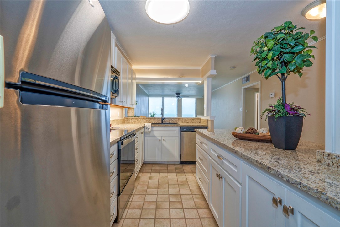 4302 Ocean Dr 42 Property Photo 15