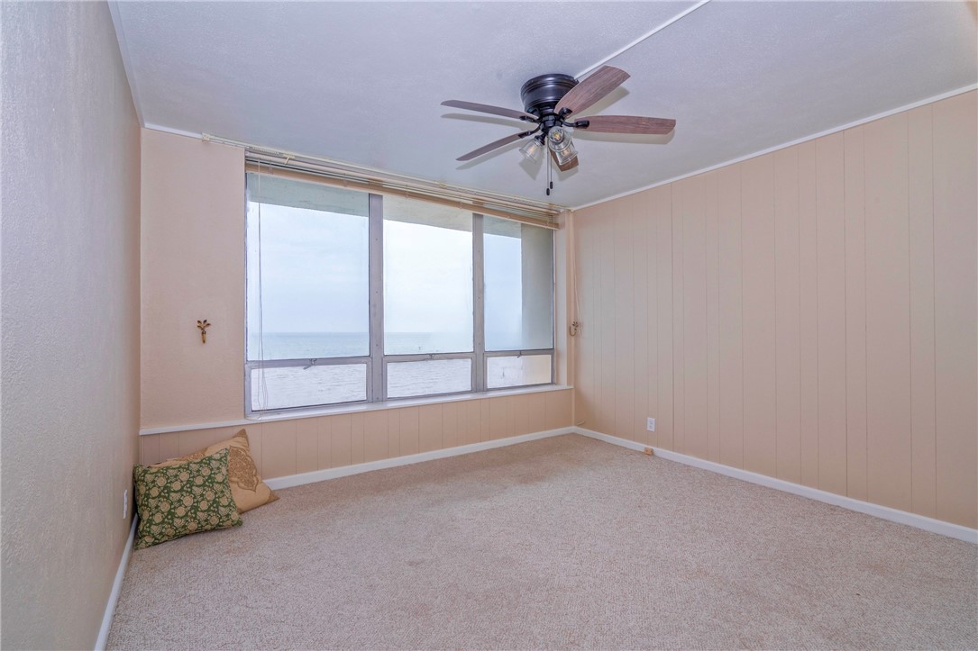 4302 Ocean Dr 42 Property Photo 20