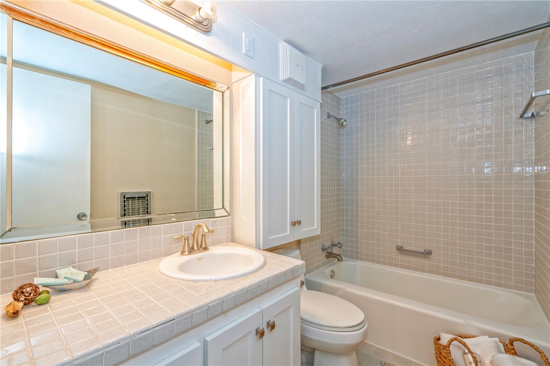 4302 Ocean Dr 42 Property Photo 25