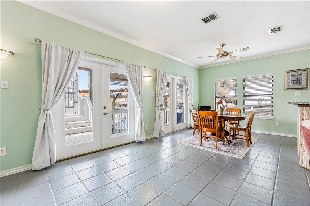 15337 Bowsprit Ct Property Photo 8