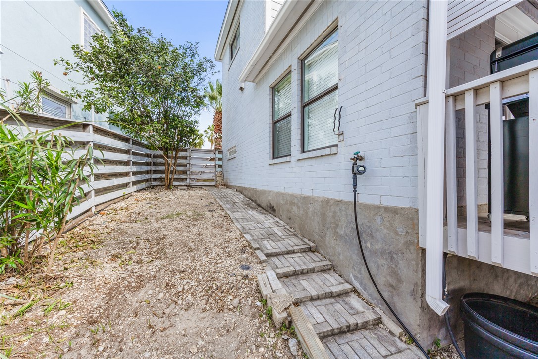 15337 Bowsprit Ct Property Photo 37