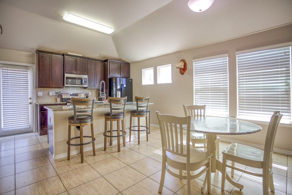 7304 Kolda Dr Property Photo 8