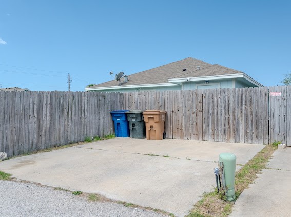 7304 Kolda Dr Property Photo 40