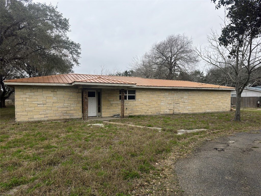 1401 S Avenue A Property Photo 1