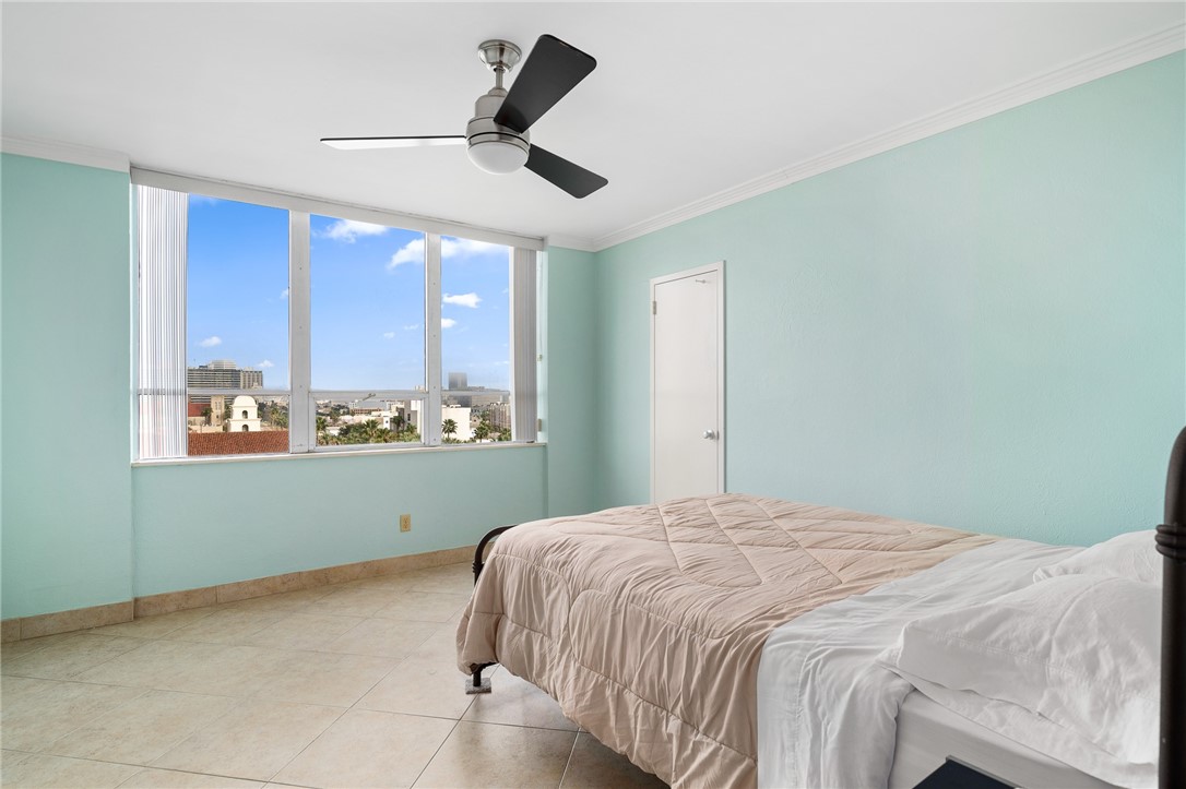 715 S Upper Broadway St 706 Property Photo 18
