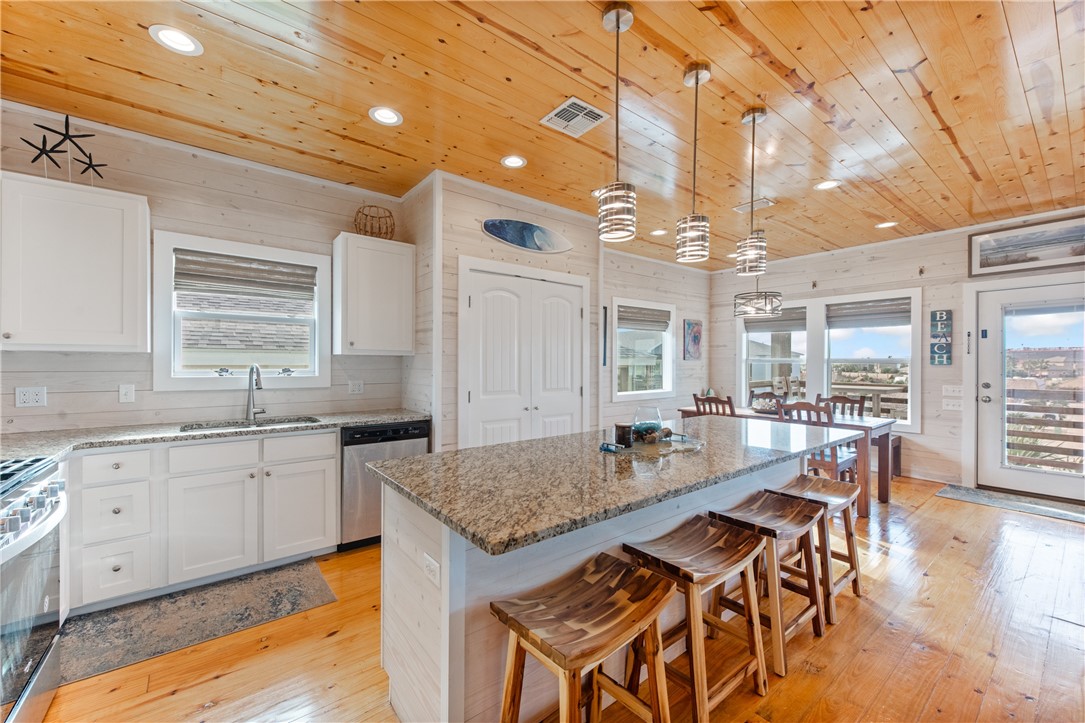 153 Port Isabel Property Photo 12