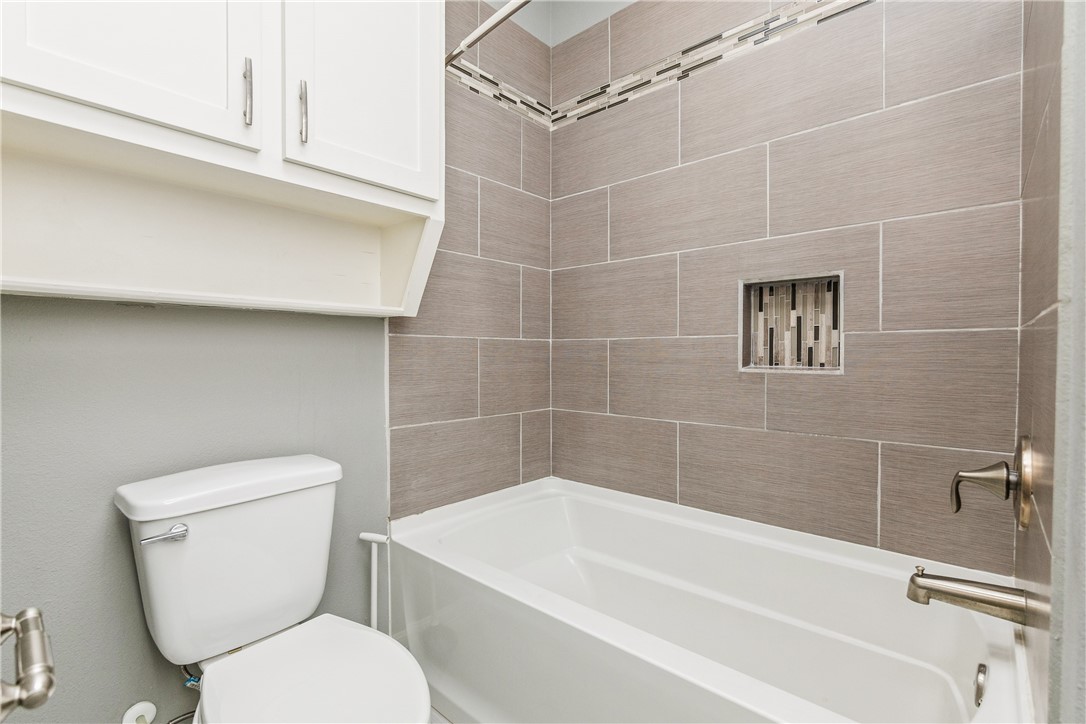 14342 Scallop St Property Photo 23