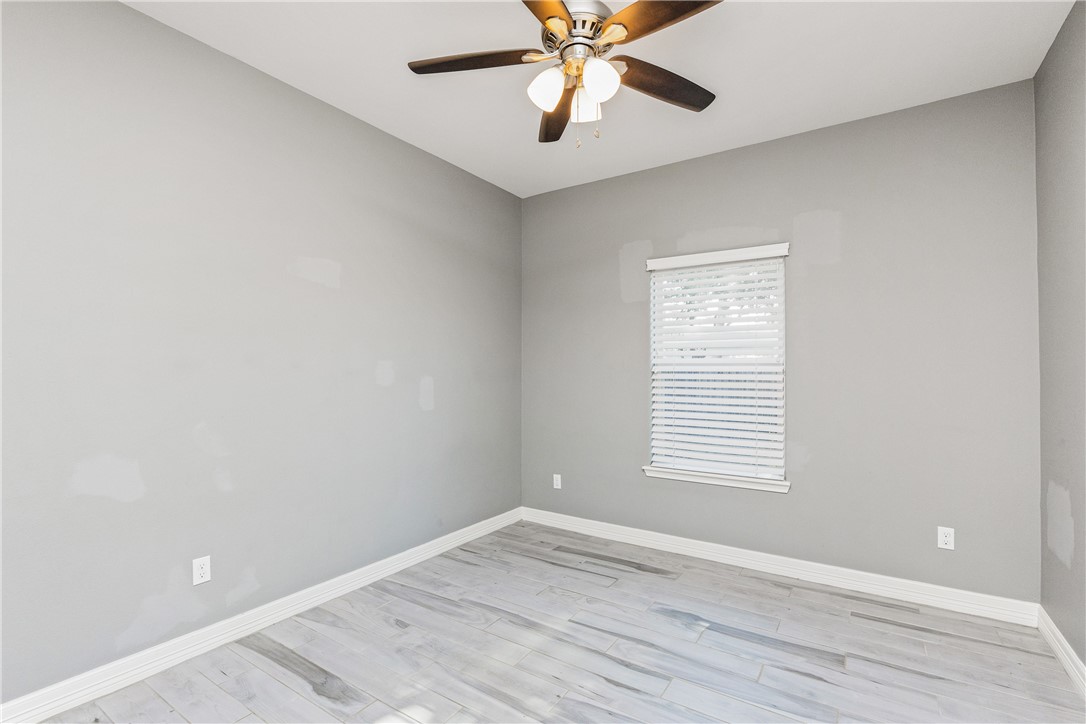 14342 Scallop St Property Photo 24