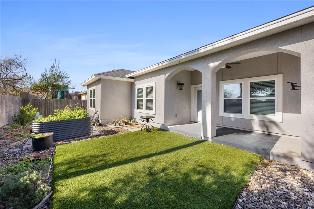 14342 Scallop St Property Photo 38