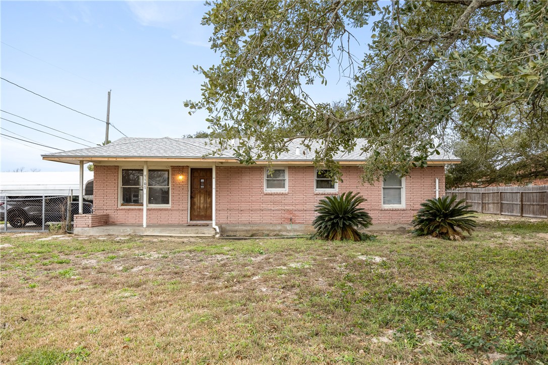 1101 Graham Property Photo 1