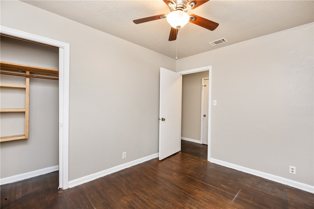 1101 Graham Property Photo 15