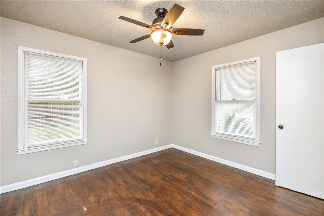 1101 Graham Property Photo 20