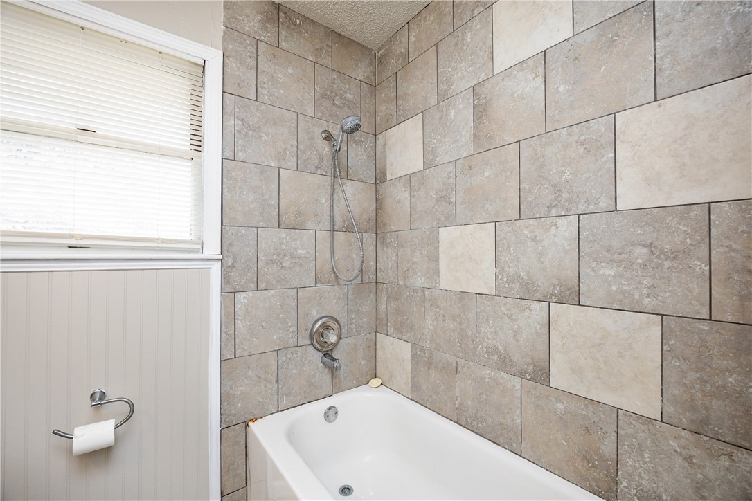 1101 Graham Property Photo 23