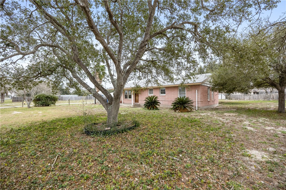 1101 Graham Property Photo 26