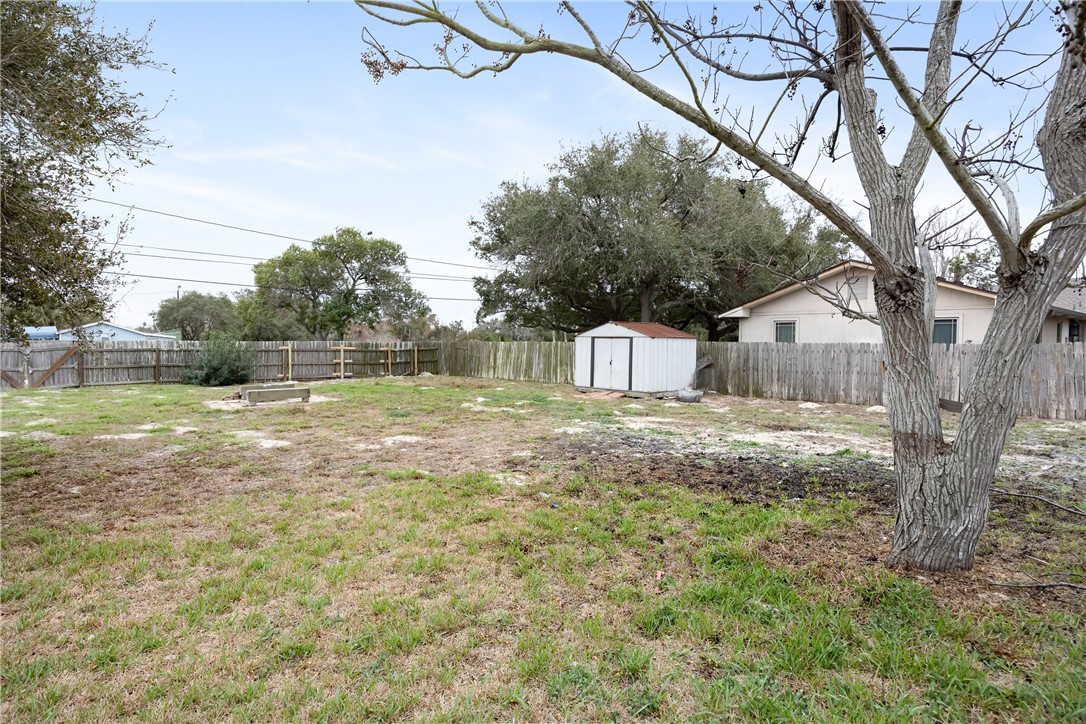 1101 Graham Property Photo 29
