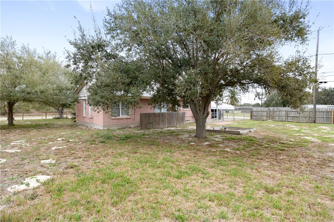 1101 Graham Property Photo 30