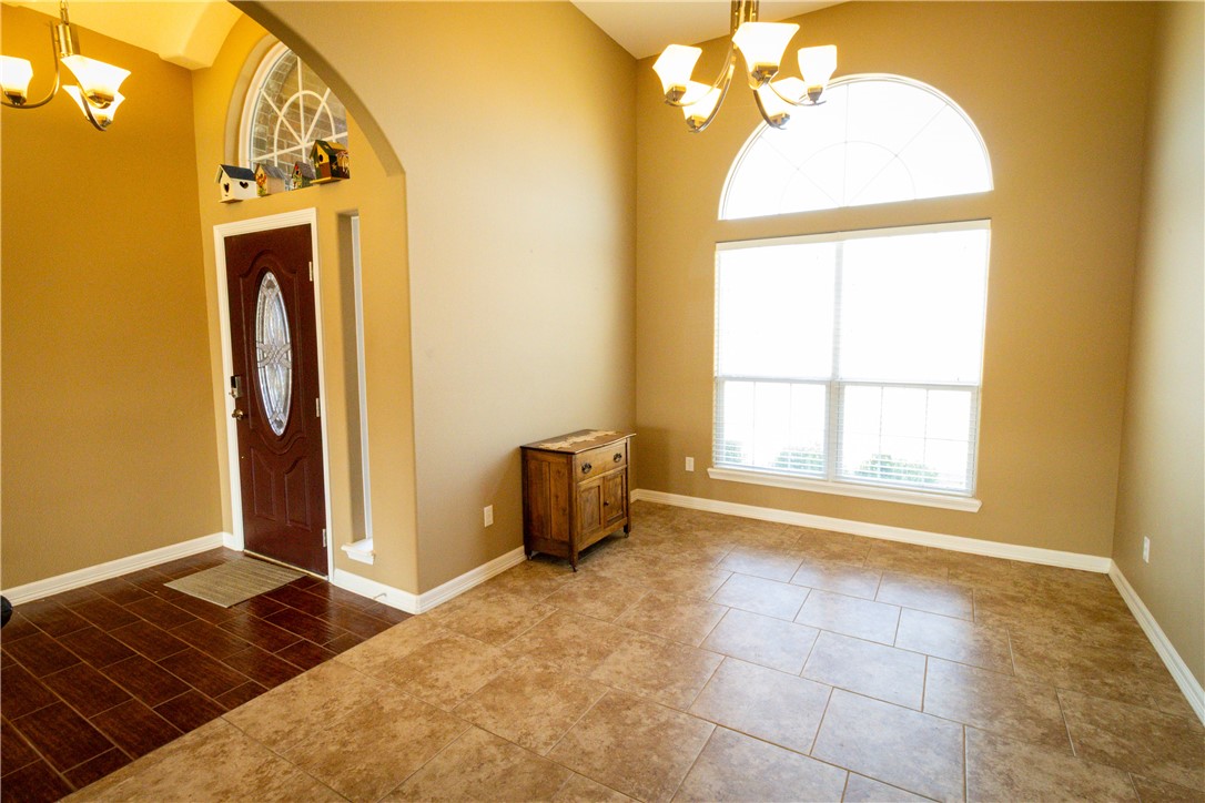 137 Lakeview Trace Property Photo 5