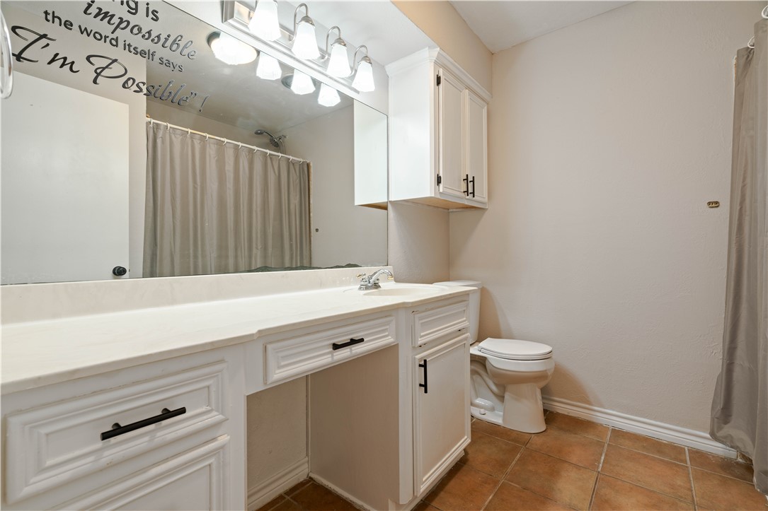 1318 W Cherrystone Dr Property Photo 9