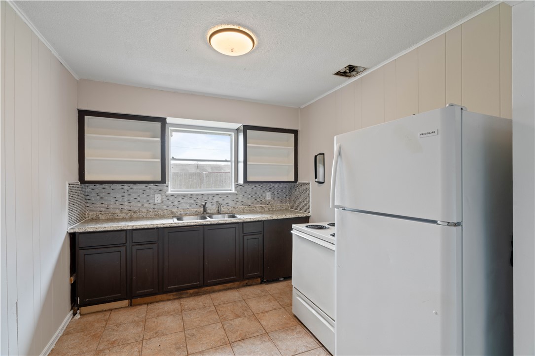 1318 W Cherrystone Dr Property Photo 18