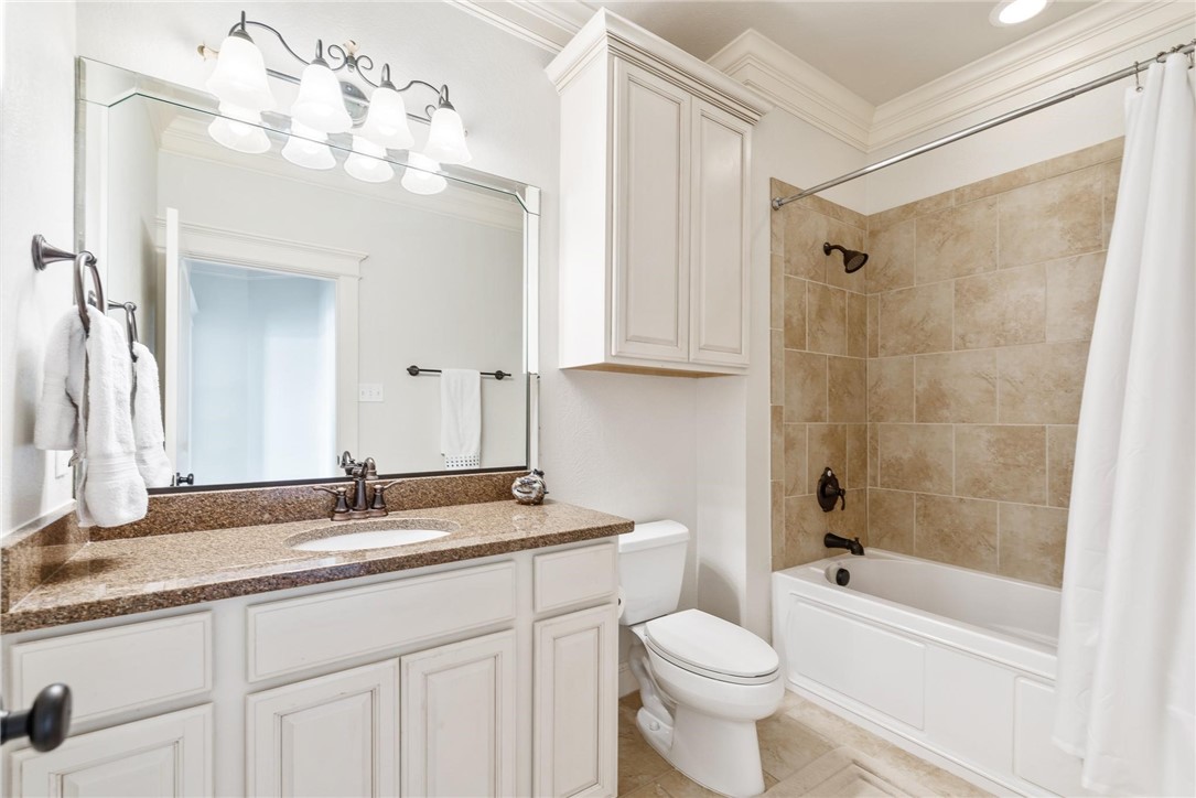 14890 Granada Dr 102 Property Photo 22