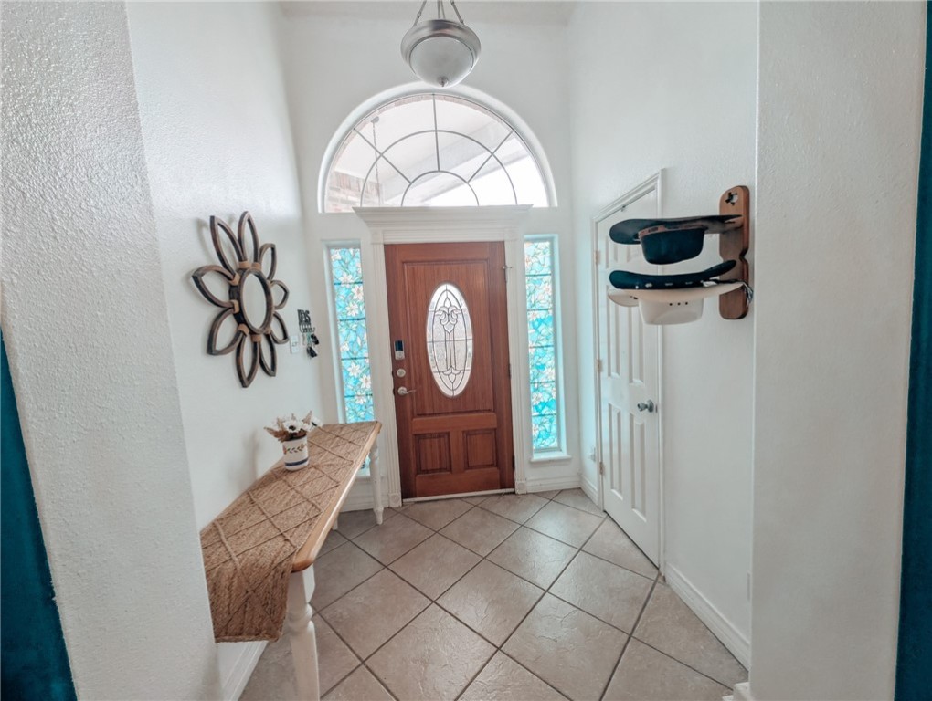 6234 Queen Jane St Property Photo 4