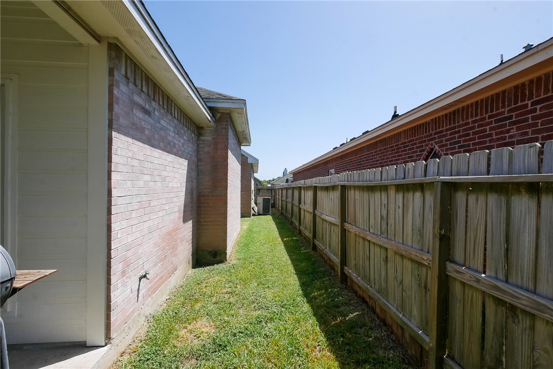 6234 Queen Jane St Property Photo 24