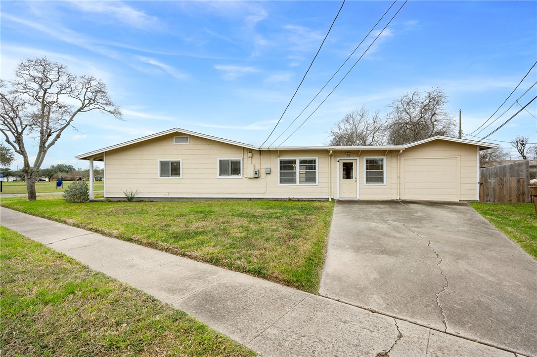 4309 Sherwood Dr Property Photo 4