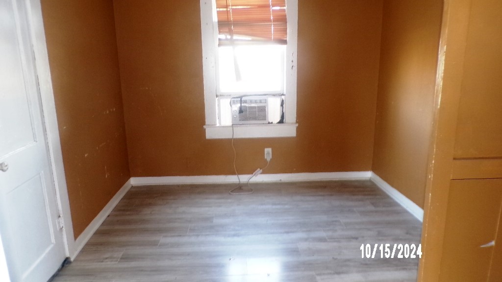 310 Tyler St S Property Photo 6