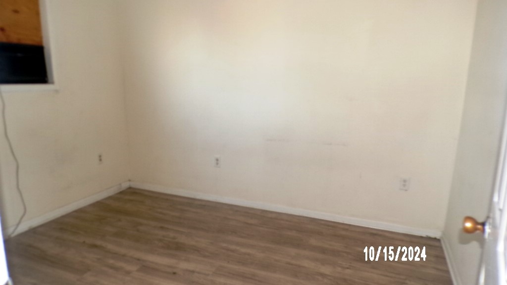 310 Tyler St S Property Photo 8