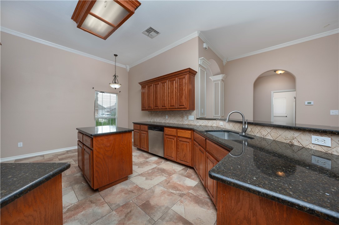 3705 Berkeley Dr Property Photo 10