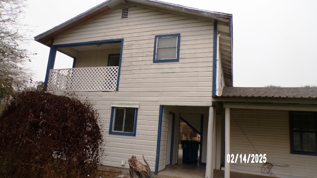 911 N Avenue C St Property Photo 7