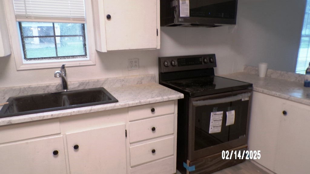 911 N Avenue C St Property Photo 17