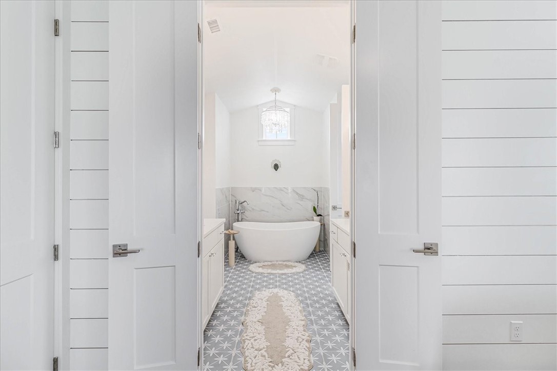 Undefined Property Photo 6